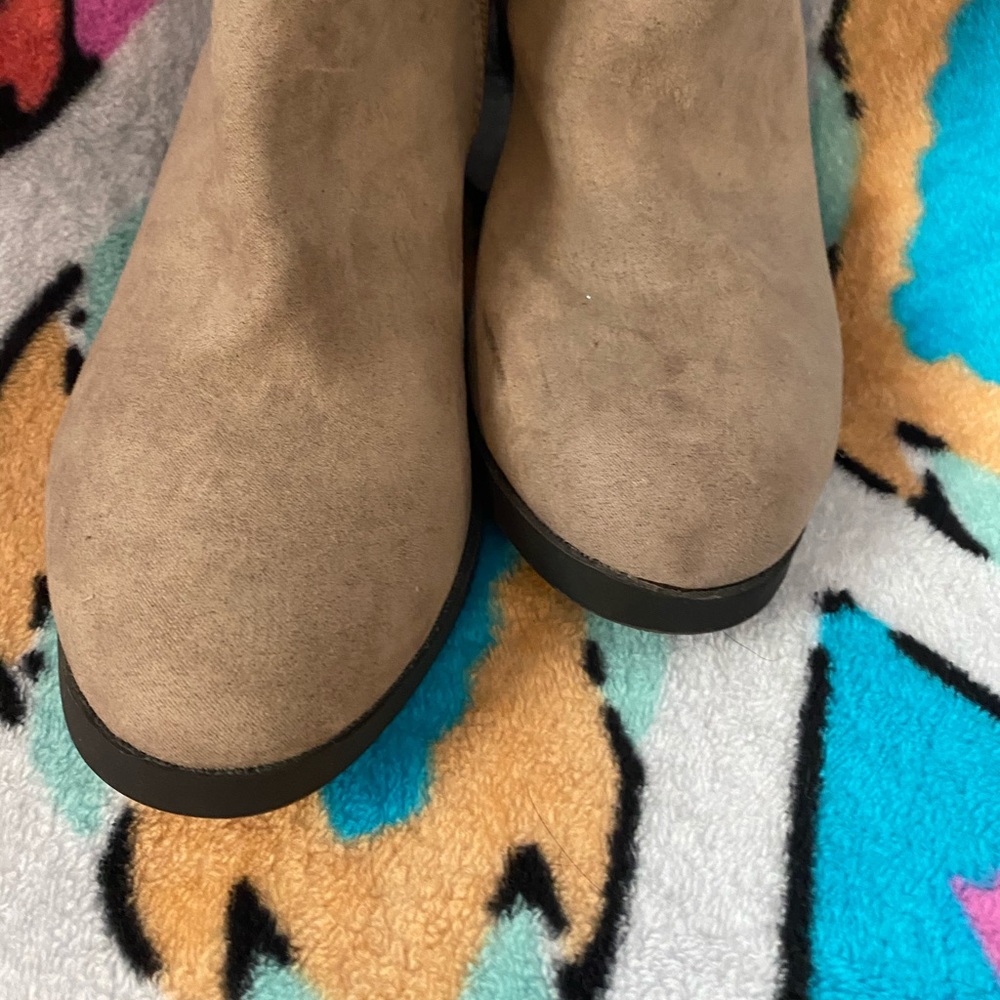 Old Navy Tall Suede Boots - Picture 5 of 7